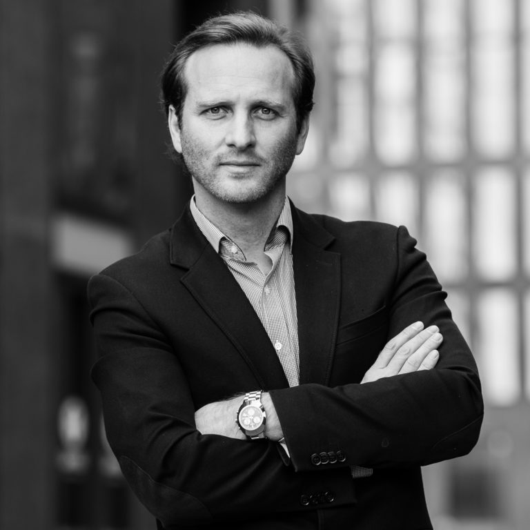 Portraits Outdoor Business